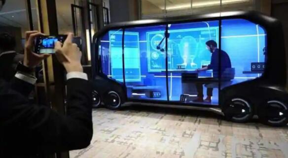 丰田的无人驾驶班车可能会变成办公室出行