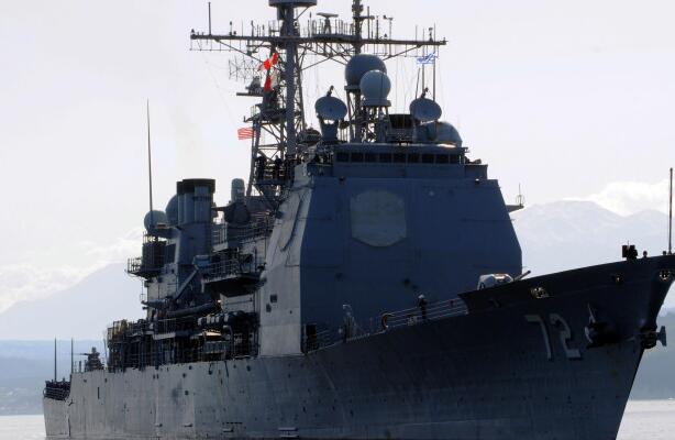 美国海军表示单舱腐蚀导致维拉湾美国海军燃油泄漏