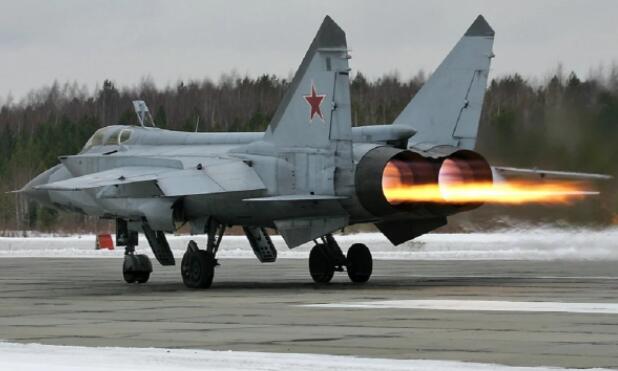 俄罗斯的MiG-31猎狐犬执行一项任务