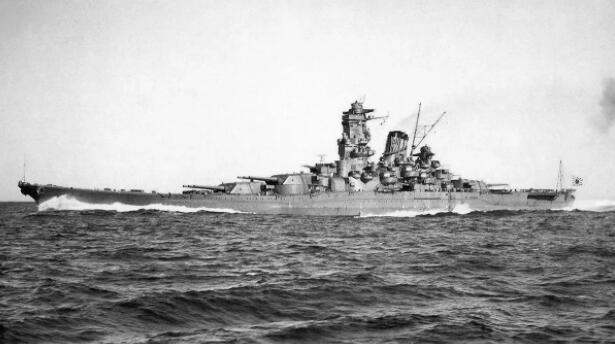 有史以来最大的战列舰试图靠自己去赢得冲绳之战