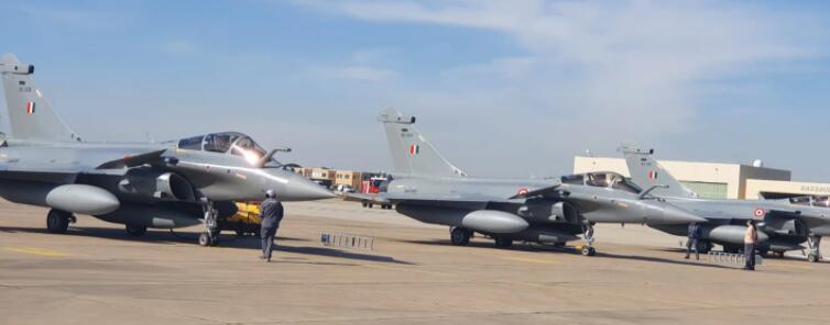 印度获得新一批法国阵风战斗机