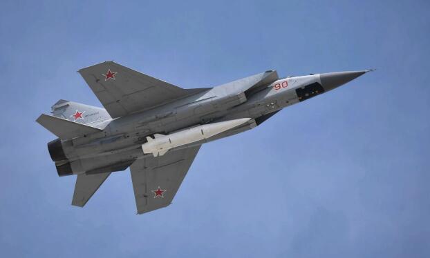 不要对俄罗斯快速的MiG-31拦截器感到困惑