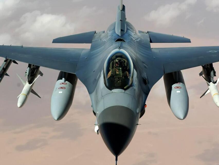 美国战斗机呼吁飞行以预防夏威夷附近的俄罗斯轰炸机