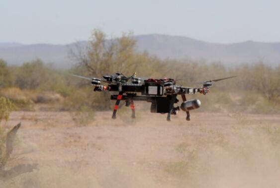 美国陆军在尤马试验场测试反无人机拦截器
