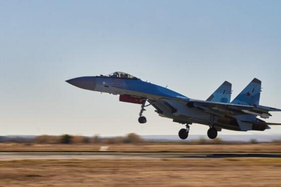 俄罗斯向堪察加半岛部署Su-35S重型战斗机
