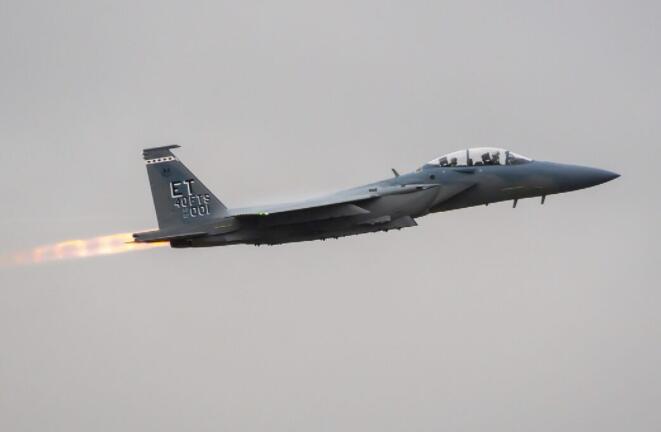美国空军接收其首架F-15EX战斗机