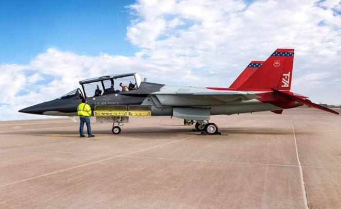 波音公司开始生产最新的T-7A飞机