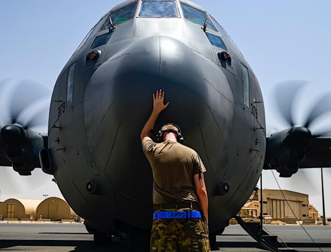 触摸鼻子显示人与军用飞机之间令人难以置信的联系