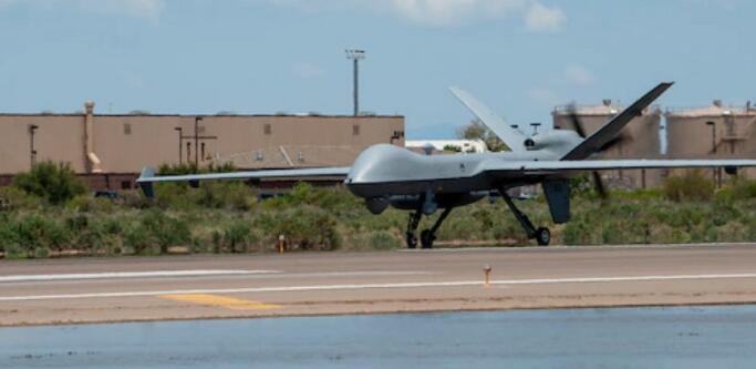 美国空军证明收割者无人机现在可以自行起飞和降落