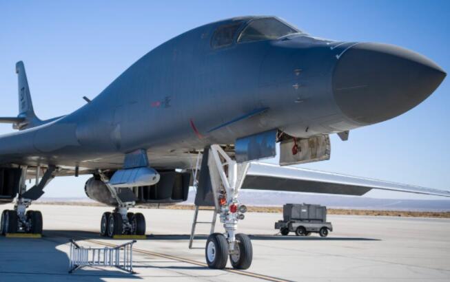 波音公司分享有关最近进行的B-1B外部武器携带演示的新细节