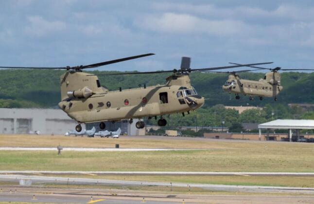 波音公司交付为荷兰皇家空军建造的第14架CH-47 Chinook