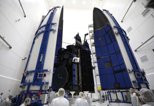 美国航天局宣布将AEHF-6卫星控制权移交给航天作战司令部