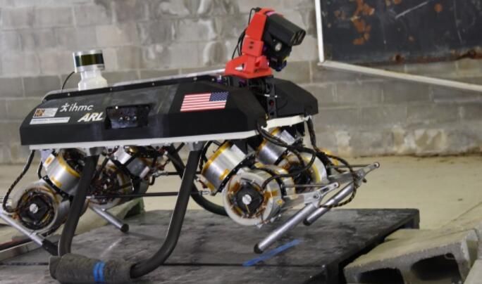 腿式机器人可以帮助保护美国步兵部队免受杀手无人机的侵害