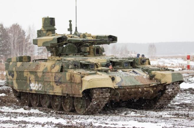 俄军部署终结者坦克支援车