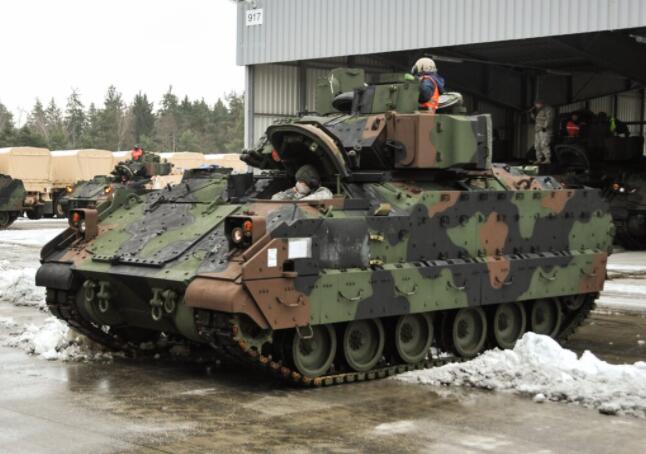 美国告诉国会计划向克罗地亚出售升级后的布拉德利战车