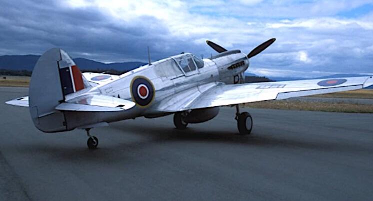 1940年的柯蒂斯P-40曾经以50美元的价格购买 现在售价为157万美元