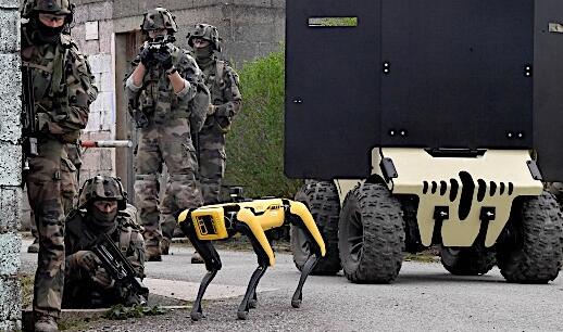 Spot机器人开始战斗 法国军队在演习中部署它