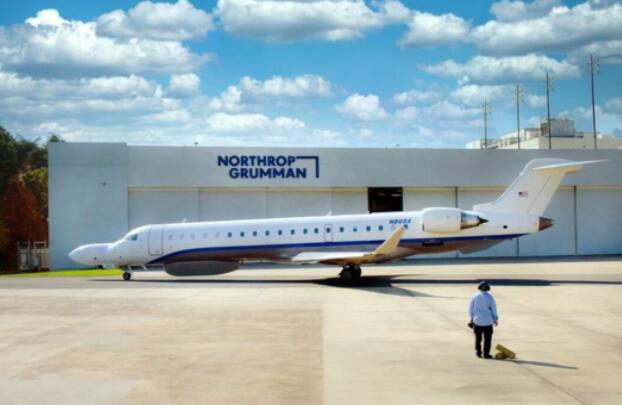 诺斯罗普·格鲁曼公司和波音公司进行飞行测试以验证开放式任务系统方法