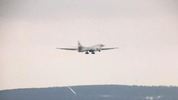 俄升级的Tu-160M轰炸机完成首飞