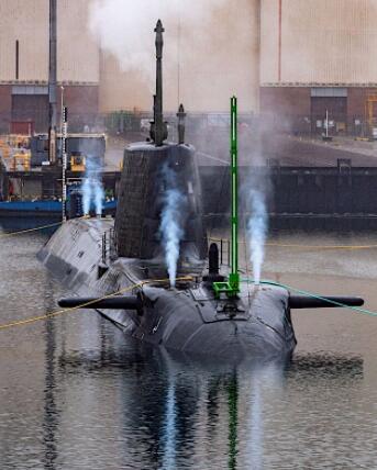 视频显示HMS Anson攻击潜艇完全淹没 船上有60 人