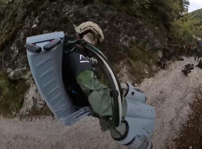 Gravity将其喷气机套装借给北约 在斯洛文尼亚进行山地作战救援演习