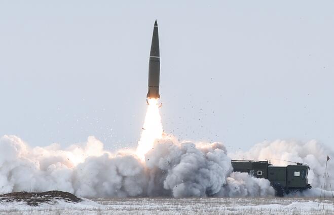 加拿大国防部长向美国介绍购买F-35战斗机