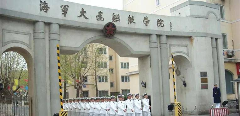 消防兵当兵可以当几年_参军入伍把兵当当兵为打仗_到北京装甲兵学院当兵