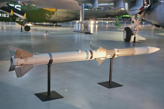 卡曼奇4导弹使用_英阿马岛战争阿根廷使用什么导弹_导弹最早使用时间