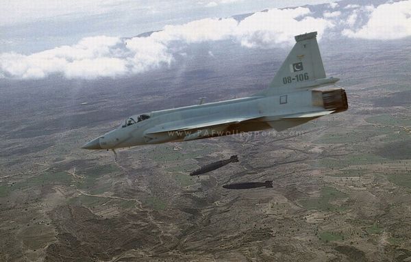 美媒：歼-10C战斗机抵达巴基斯坦：防空能力的革命
