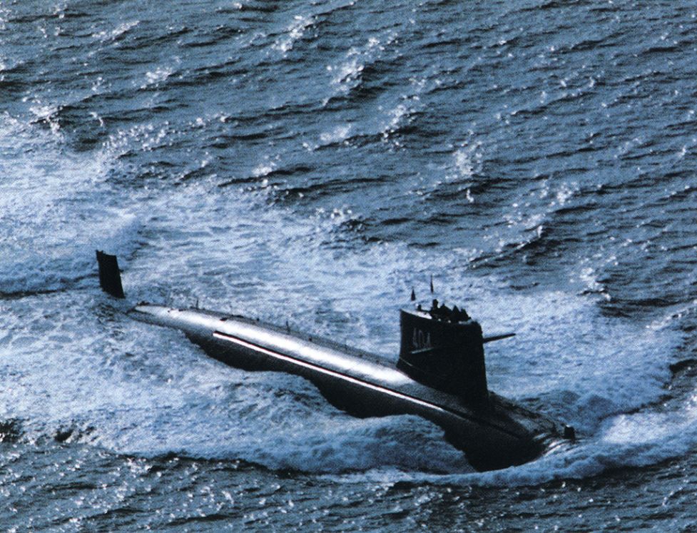 潜艇密航大作战 迅雷_中国最大核潜艇叫什么_海底两万里中的潜艇叫