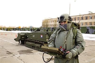 俄罗斯Uran-9无人战斗机器人部队对俄军意义特殊(图)