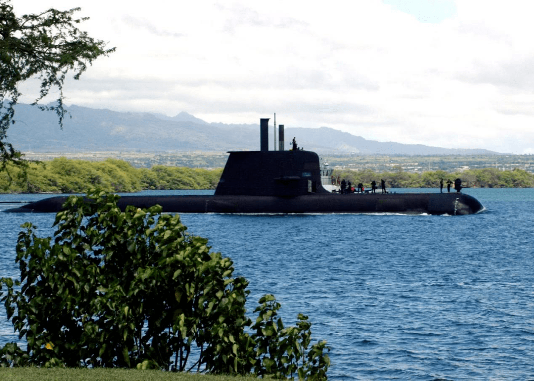 法国梭鱼潜艇_法国smx 25两栖潜艇_法国未来战略核潜艇