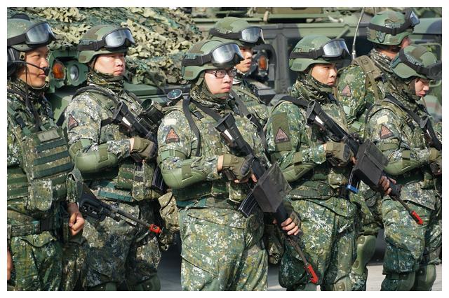 果敢军有中国背后支持_中国融通军产集团董事长_中国陆军有多少集团军