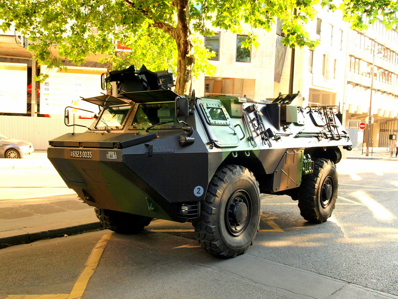 法国接收首批新型VBMR“薮猫”4x4多用途装甲车装甲车