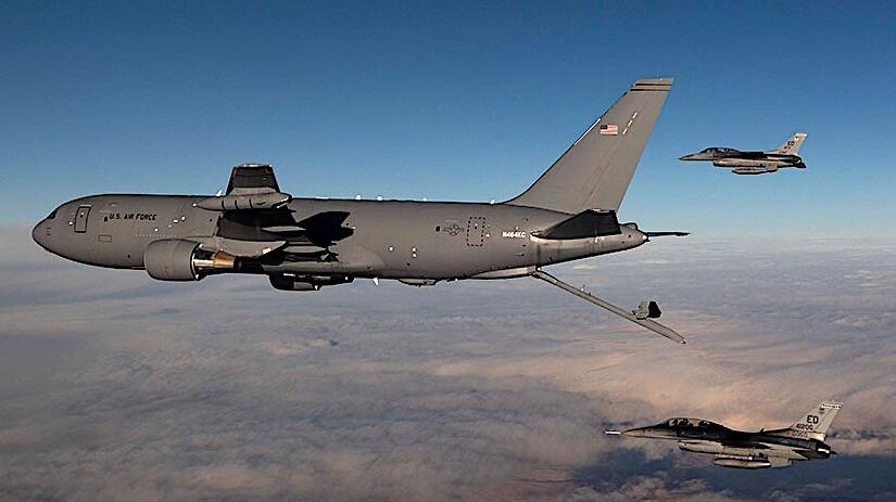 KC-46飞马在空中停留24.2小时 空中机动指挥记录