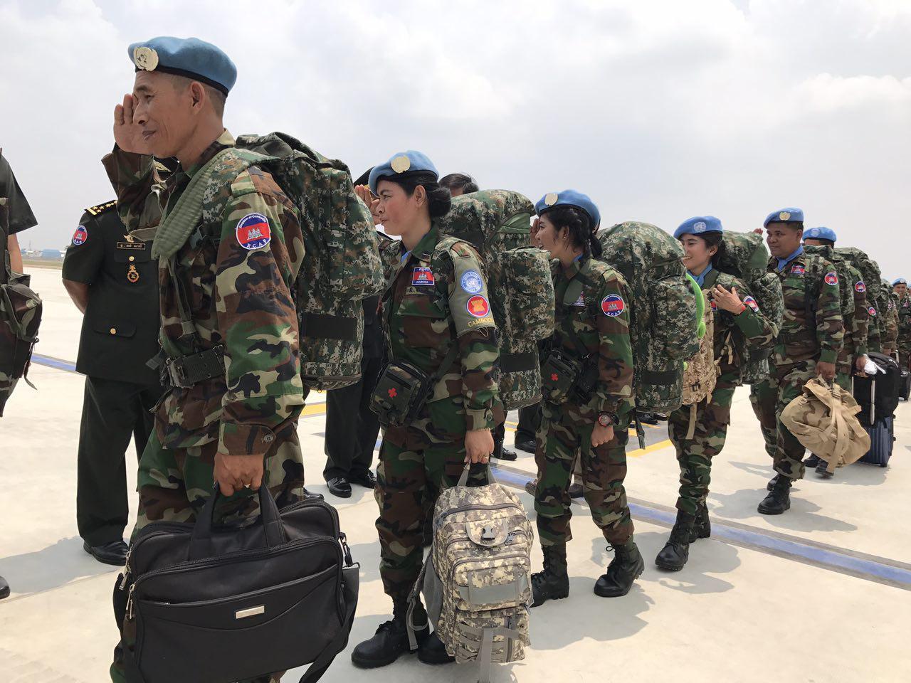 
中国向联合国停战监督组织派出5名军事观察员(图)