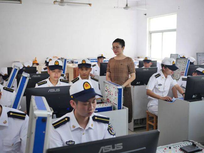 好的专业有哪些？最新中国人民解放军海军士官学校招生计划，一品高考网小编