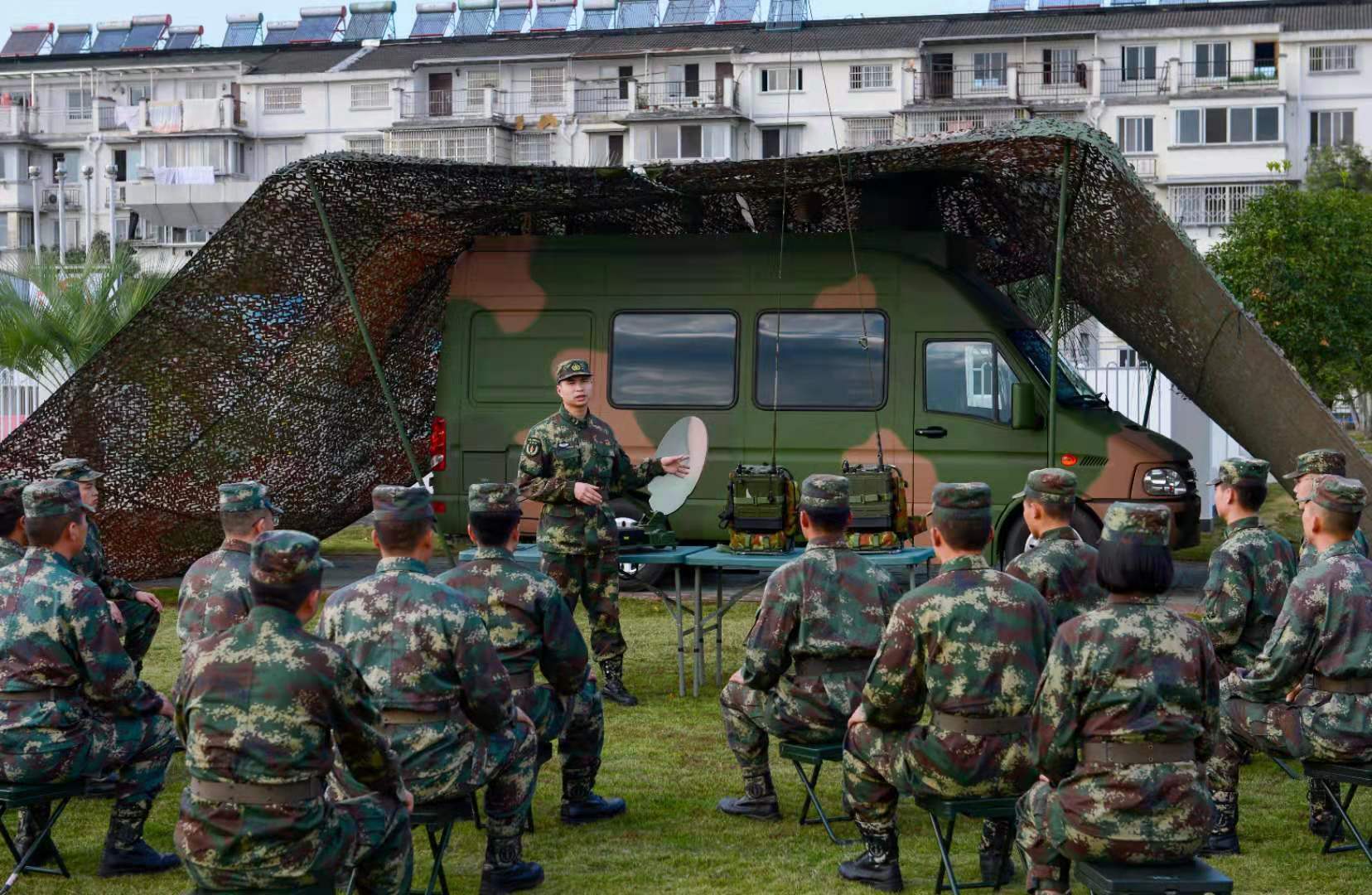 空军无线电兵属于什么兵种_哪些兵种属于条件兵_航空母舰上的兵属于什么兵种