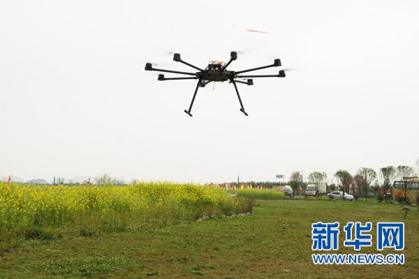 翼龙无人机攻击视频_中国无人攻击艇_中国侦察攻击型翼龙无人机是哪家上市公司造的