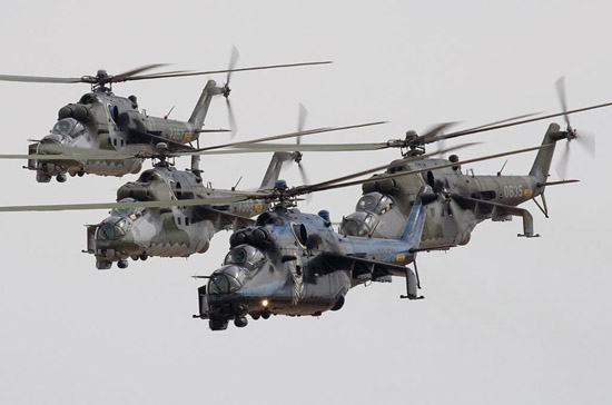 俄媒体报道米-26重型直升机在俄罗斯坠毁(图)