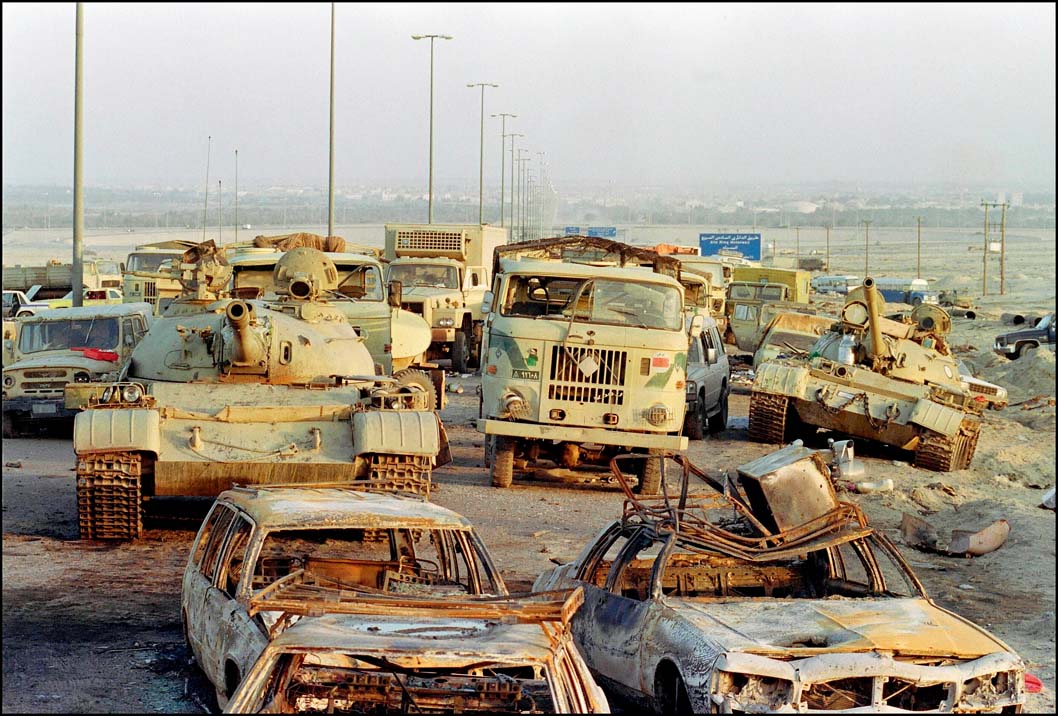 伊拉克“第19个省”坦克在科威特边境建立阻击阵地
