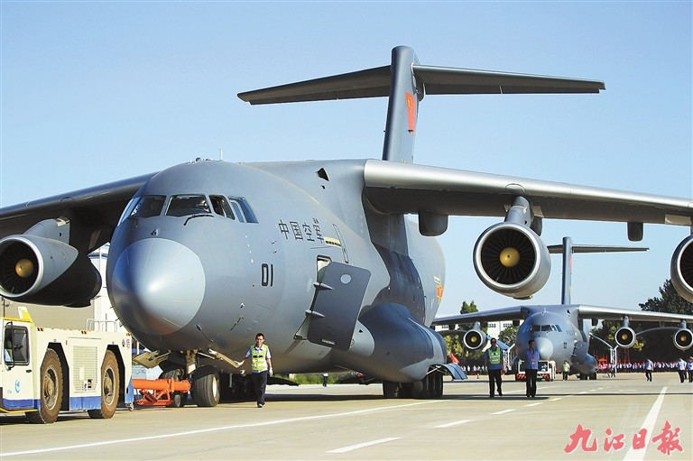世界上有相当数量的民航货机及其军用改型在空军序列之内