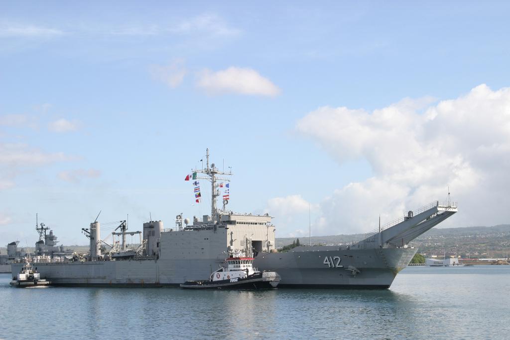 海军三大舰队装备一览_中国海军装备的轻武器_海军武器大全