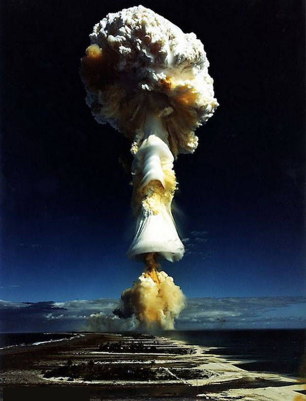 中国的氢弹射程是多少_金禾实业 程贺氢_中国应造双体巨形弹射核动力航母