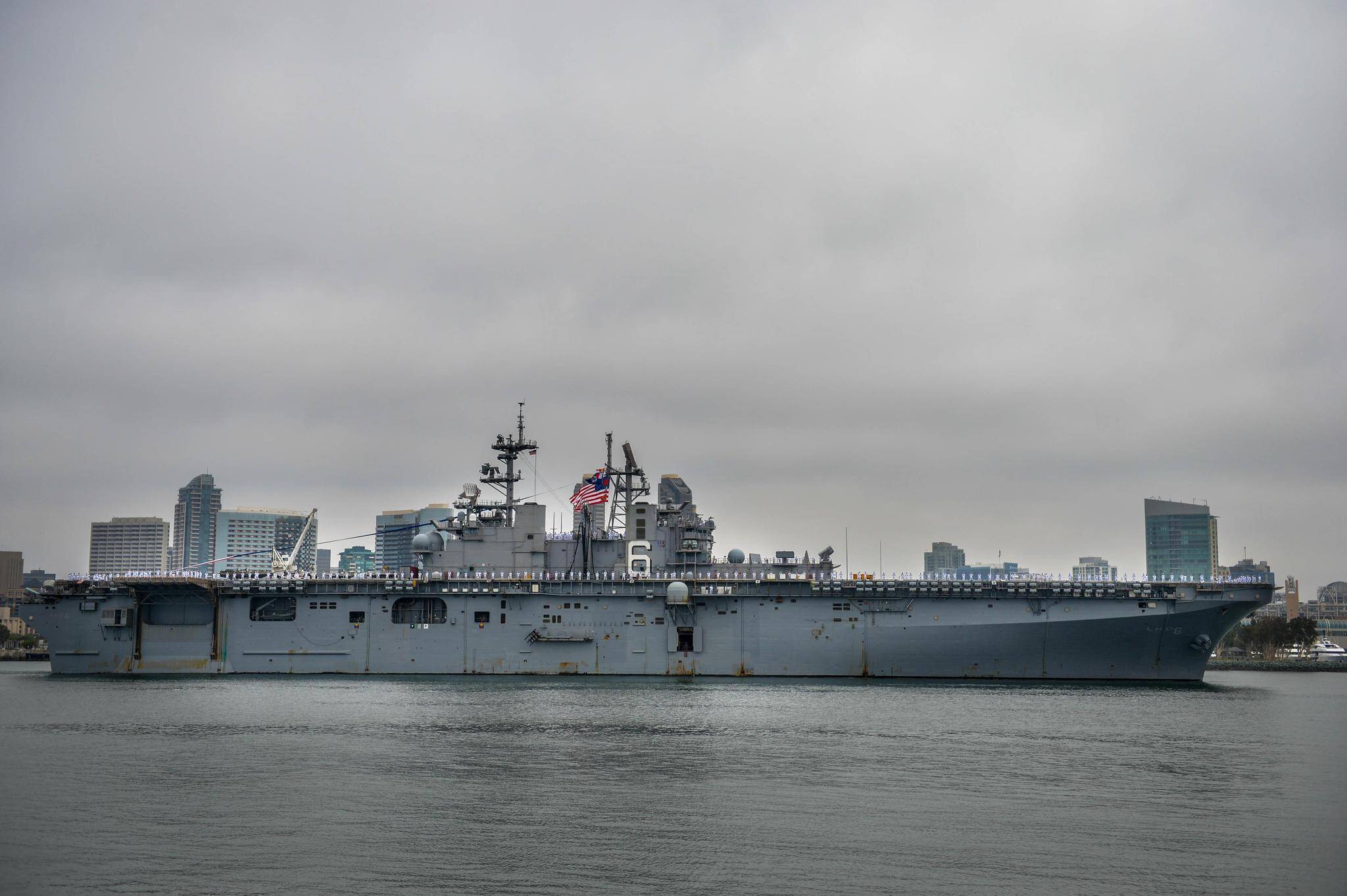 美媒：圣地亚哥海军基地病毒肆虐或波及海外部署航母上