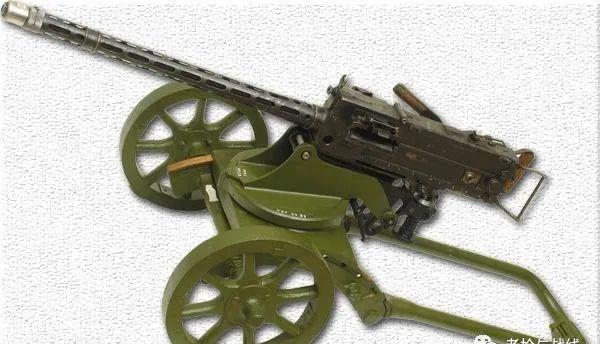 解放军测试下一代机枪_国产新型三管机枪_中国测试新型机枪