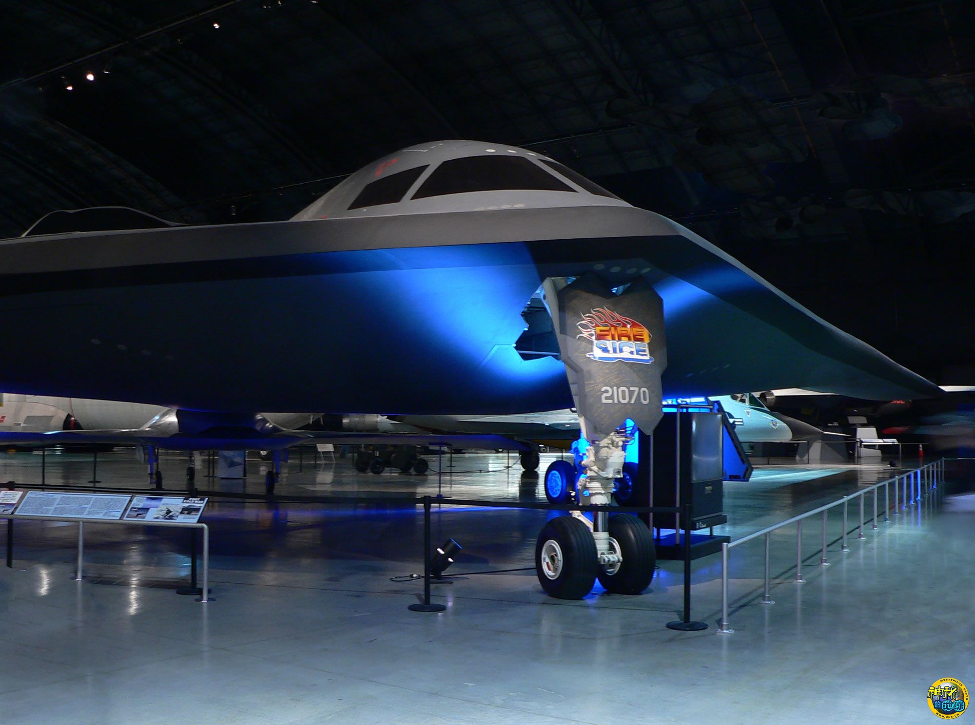 
美媒:全球唯一隐形战略轰炸机B-2隐形轰炸机首飞30周年