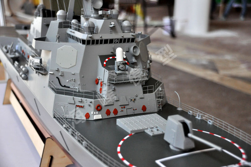 现代军舰焊接变形的主要因素是什么？美国海军C型导弹驱逐舰