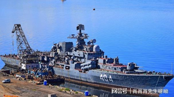末日孤舰驱逐对潜艇_苏联愤怒级驱逐舰_052d型导弹驱逐舰首舰昆明号