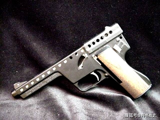 二战期间M1911AA1型半自动手枪唯一的战争电影之一了！